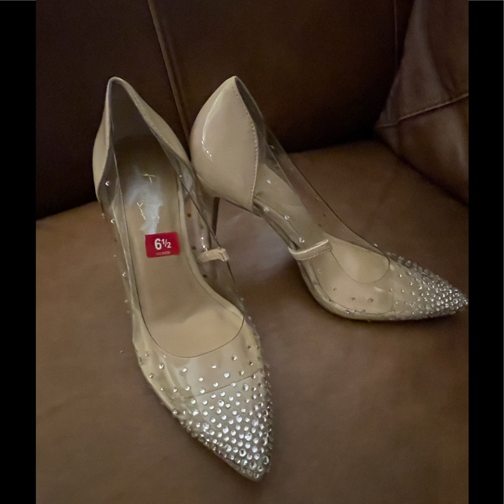 Thalia Sodi heels Nwot